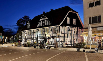 Zum Markgrafen Ihr Grieche In Fröndenberg Mit Biergarten Und Kegelbahn, Griechisch Essen drink