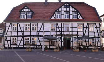 Zum Markgrafen Ihr Grieche In Fröndenberg Mit Biergarten Und Kegelbahn, Griechisch Essen outside
