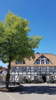 Zum Markgrafen Ihr Grieche In Fröndenberg Mit Biergarten Und Kegelbahn, Griechisch Essen outside