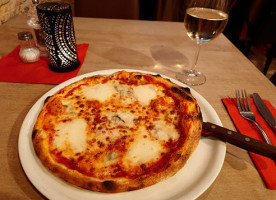 Tre Stelle food