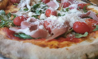 La Luna D' Argento food