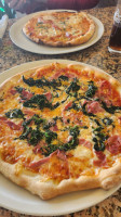 Pizzeria Campanari food