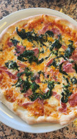 Pizzeria Campanari food