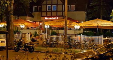 Hermanns Kleinmachnow outside