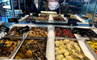 Serways Raststätte Fernthal food