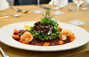 Zwischenzeit (im Werkhof) food