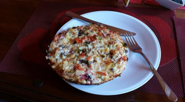 Pizza Mara food
