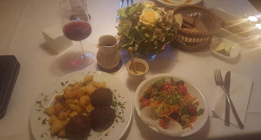 Weinwirtschaft Ergo Bibamus food