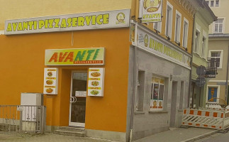 Avanti Pizza Pasta Bürger outside