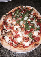 Pizzeria Amici food