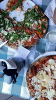 Pizzeria Amici food