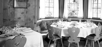 Der Steinweidenhof inside