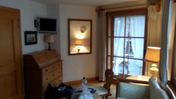 Der Steinweidenhof inside