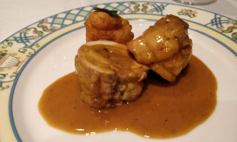 Minim's Restaurants food