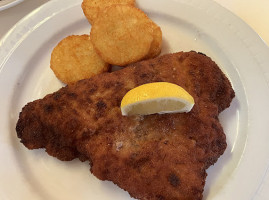 Alte Brauerei Grund food