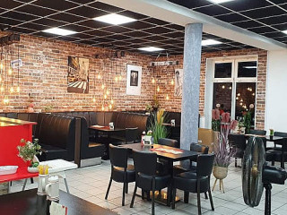 Mamut Pizzeria