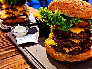 Chickago Burgerhouse