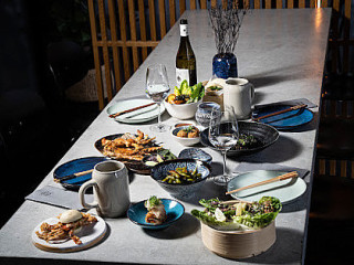 restaurant image