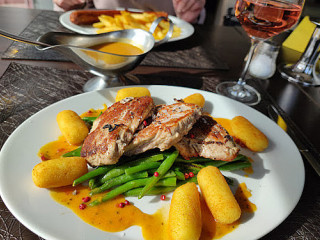 Brisand Cafe