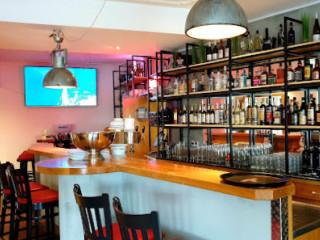 Georg's Restaurant Bar Cafe