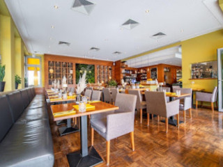 SunDays - Cafe Bar Restaurant