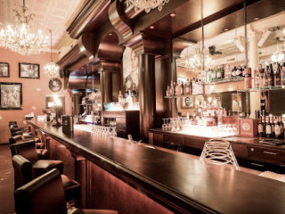 Evita Bar & Club