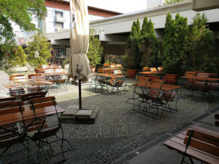 Café Bistro Elif's