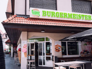 Burgermeister Cafe Gino