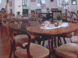 Cafe Antique