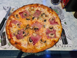 Il Capriccio Pizzeria E
