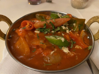 Red Chillies Indisches Restaurant, Bar, Lounge. Inhaber S.dhaliwal