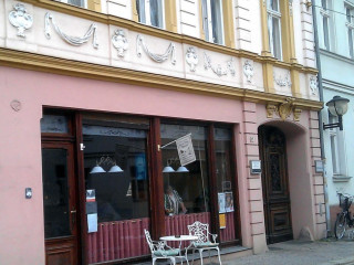 Cafe Bistro Melange