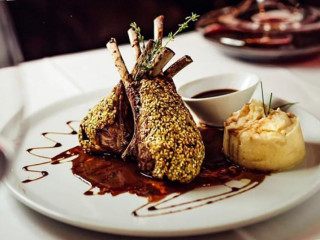 restaurant image