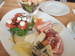 Cafe Westend