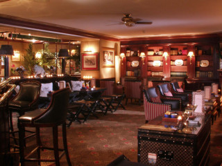 Leopard Lounge & Bar