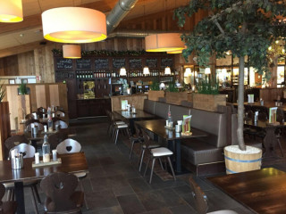 Restaurant Cafe-Bistro Woods