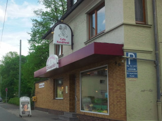 Schumacher Café