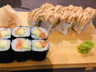 Tenno Sushi Lounge