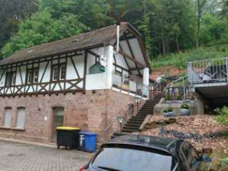 Zum Wasserhaus Hermersberg