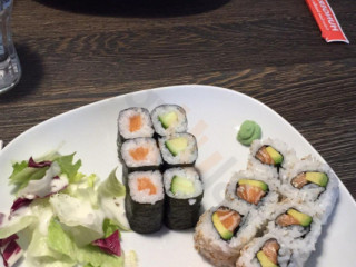 Lee's Sushi