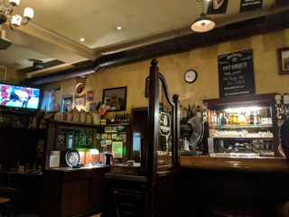 Molly Malone`s Irish Pub