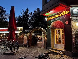 -pizzeria Masaniello Luigi Und Pasquale De Rosa Gbr