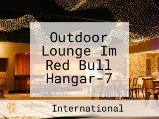 Outdoor Lounge Im Red Bull Hangar-7