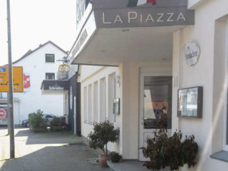 La Piazza