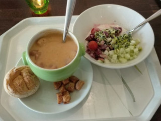 Suppengrün soup & salad bar