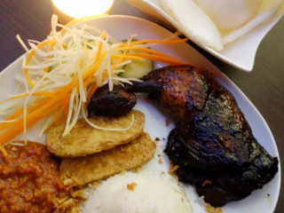 Mabuhay - Indonesian Restaurant