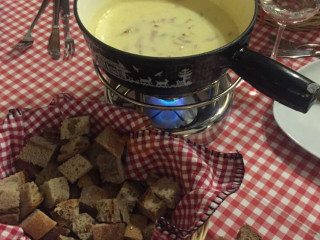 Schweizerhof Fondue-stübli