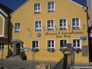 Gasthof Berzl · Metzgerei Und Tafernwirtschaft