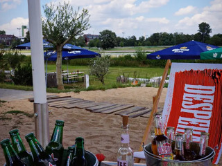 Strandgut Im Rennbahnpark