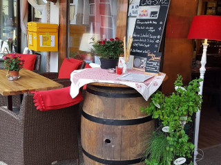 Wein Und Mehr Restaurant Sportbar